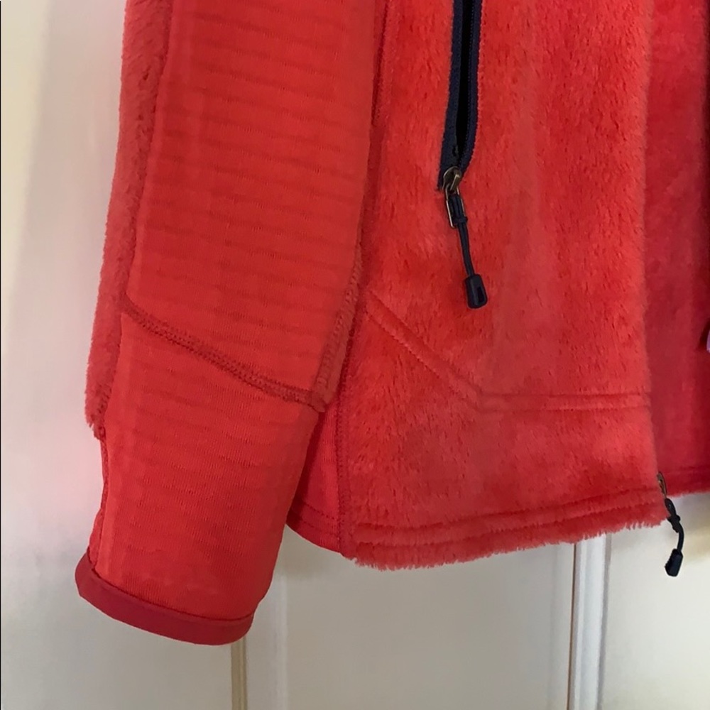 Pink Patagonia R2 Fleece Jacket - Picture 3 of 6